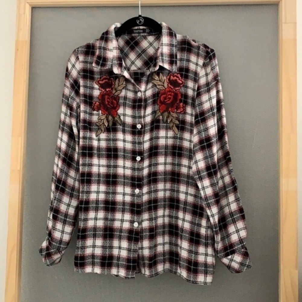 Boohoo long sleeve button front plaid flower appliqué top 10